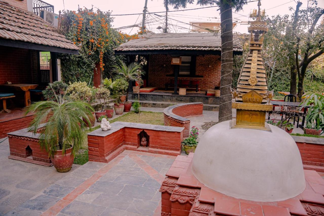 Hotel Ganesh Himal Kathmandu Exterior foto
