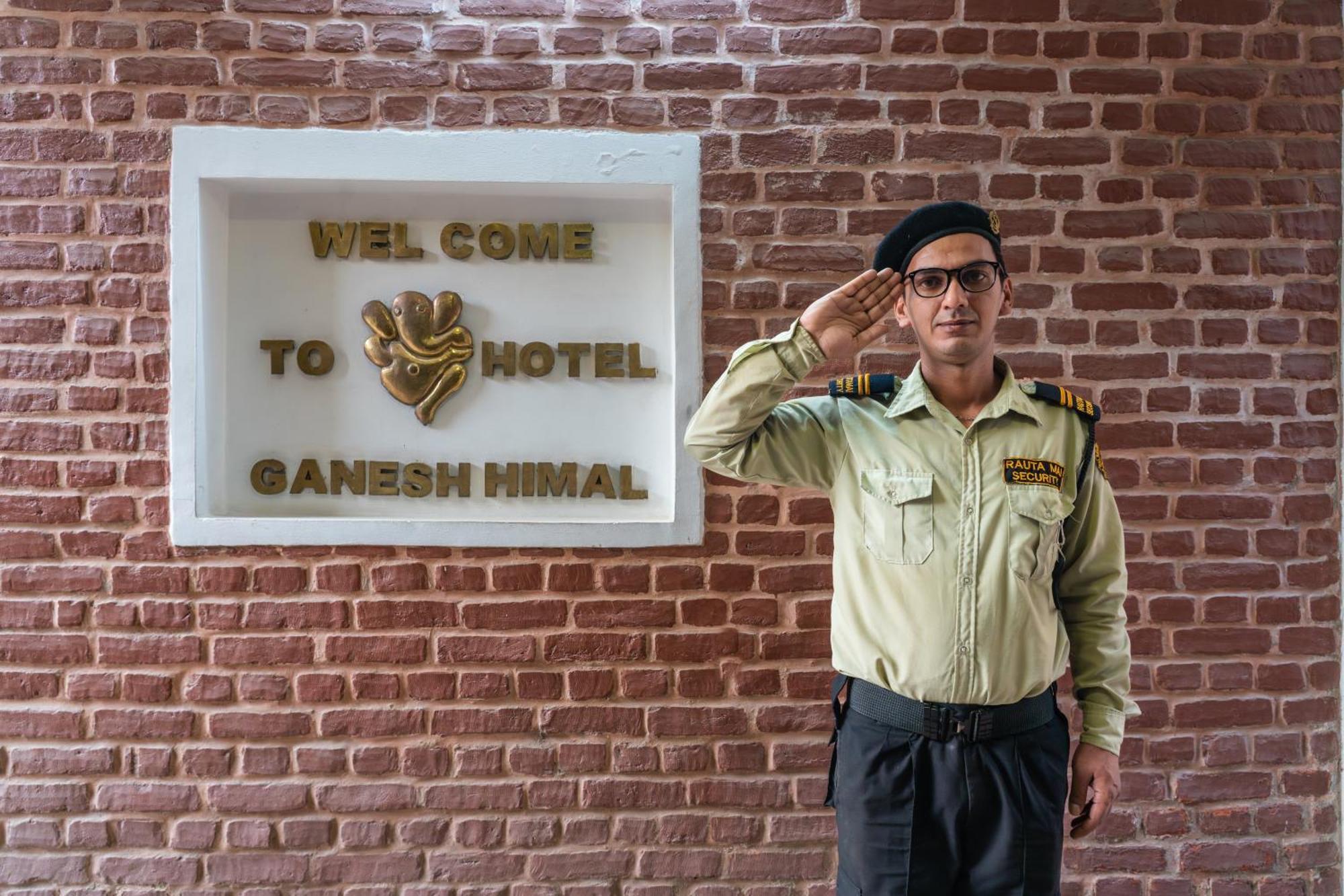 Hotel Ganesh Himal Kathmandu Exterior foto