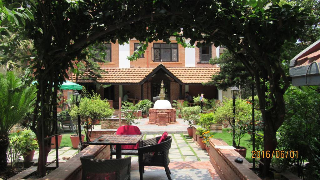 Hotel Ganesh Himal Kathmandu Exterior foto