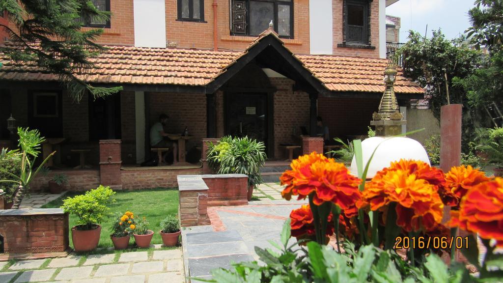 Hotel Ganesh Himal Kathmandu Exterior foto